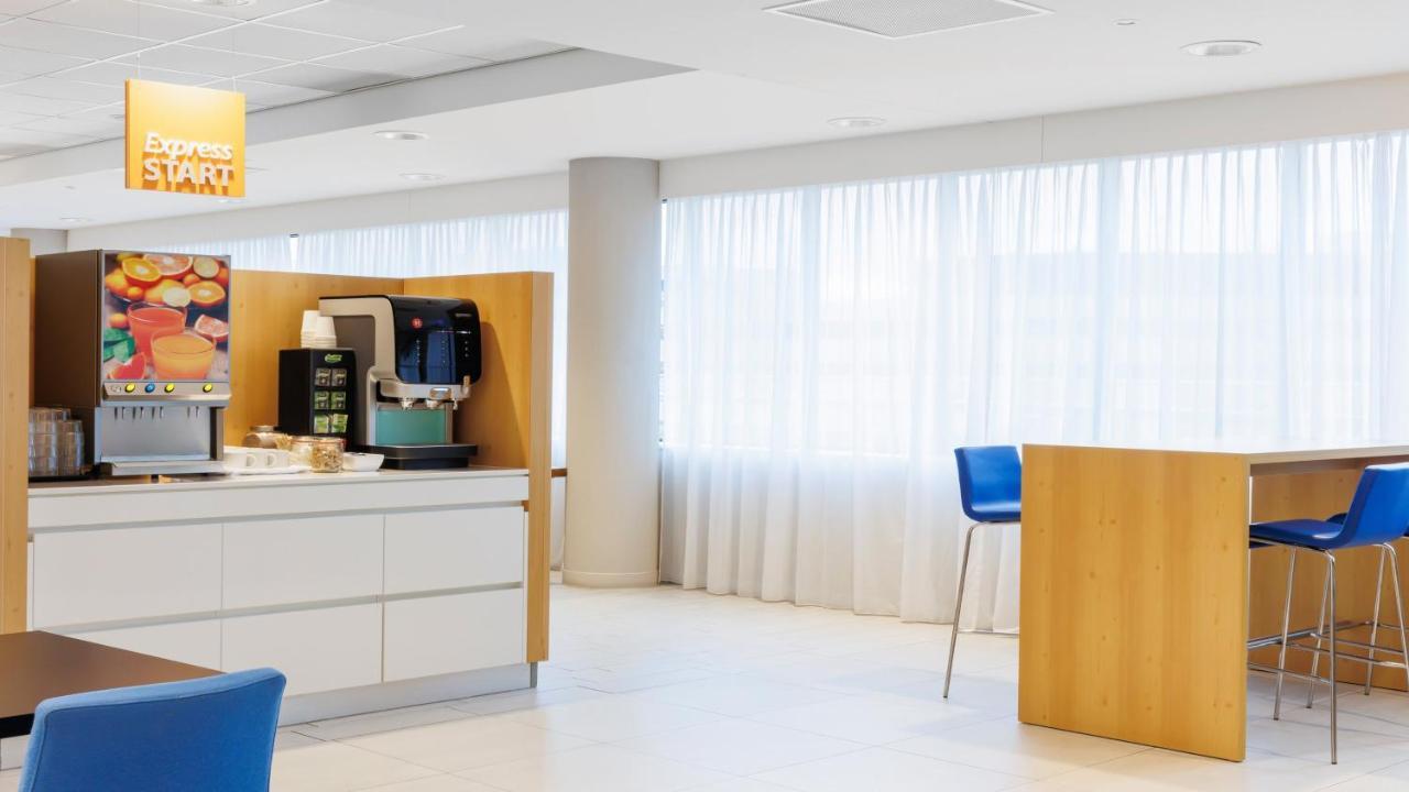 Holiday Inn Express Amsterdam Arena Towers By Ihg Zewnętrze zdjęcie