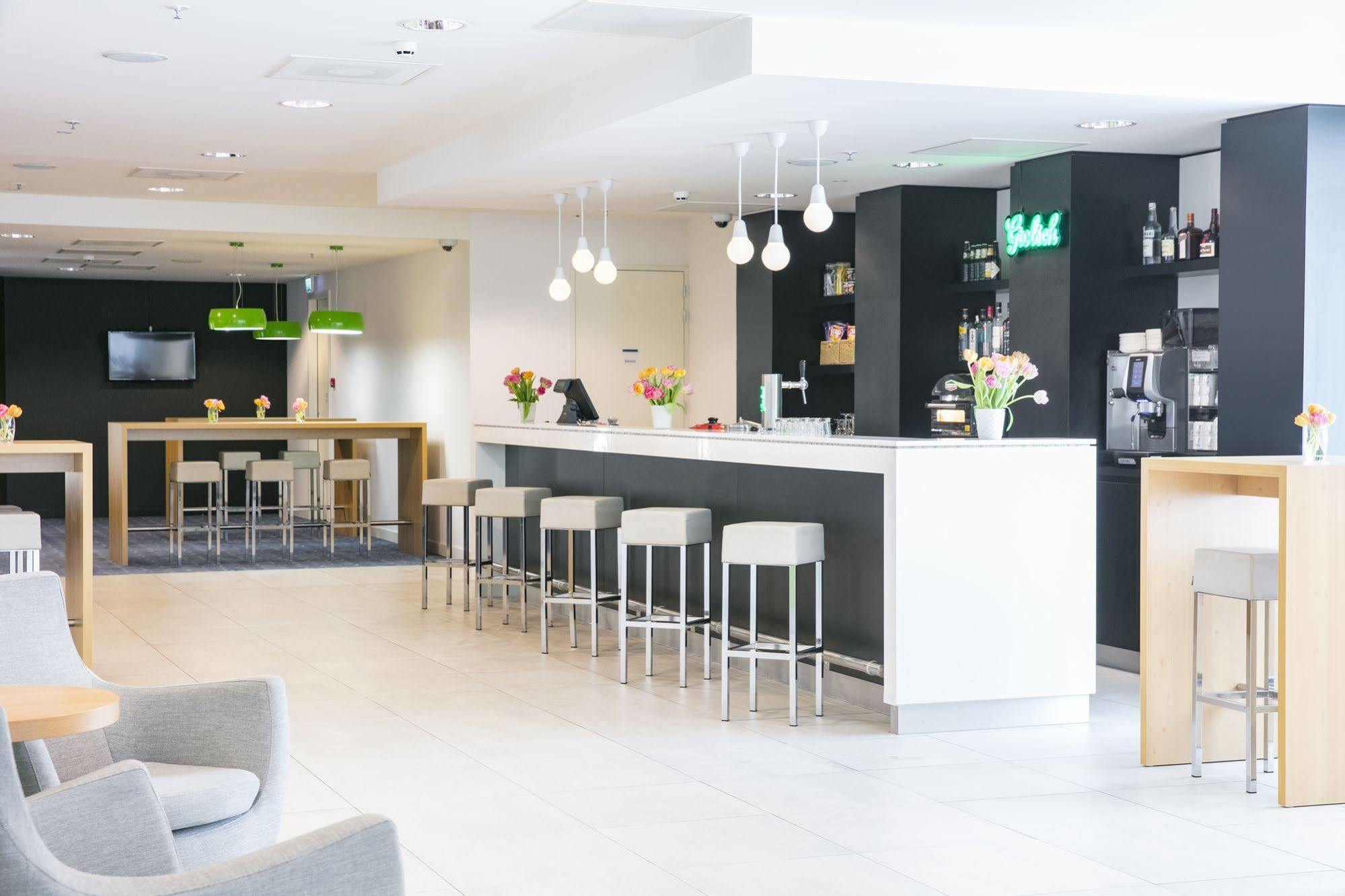 Holiday Inn Express Amsterdam Arena Towers By Ihg Zewnętrze zdjęcie